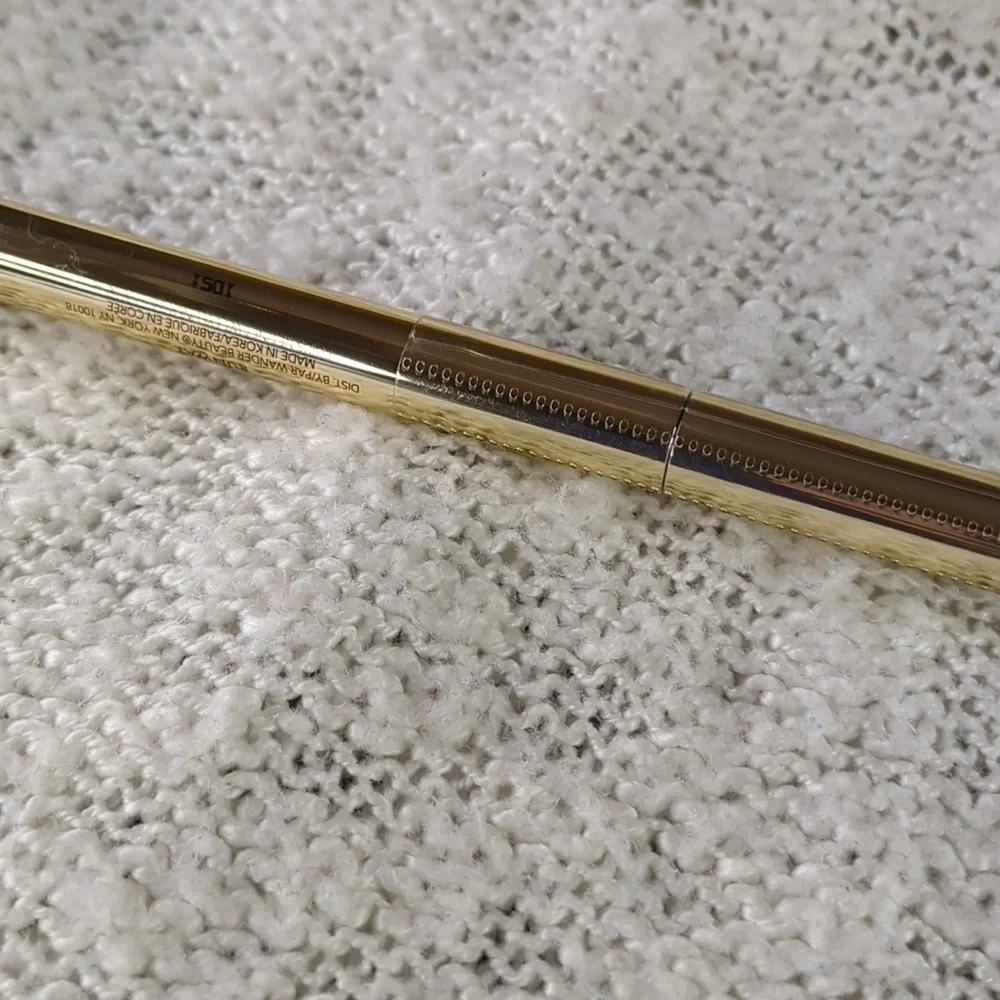 Wander Beauty High Line Liquid Eyeliner in Runway, 0.6ml/0.02fl oz